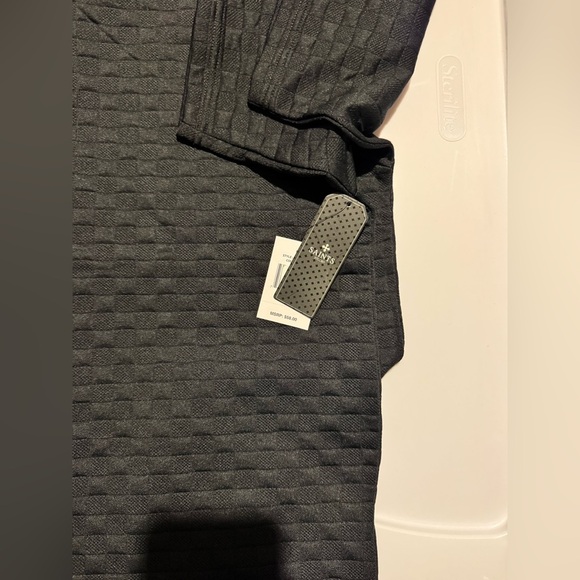 Saints Studio Black Textured Short Sleeve Tee Shirt Men’s Size M NWT - Picture 8 of 8